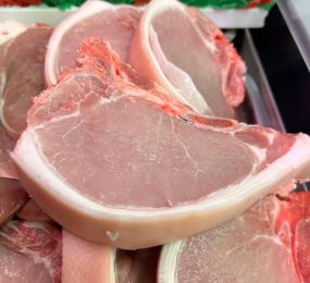 Outdoor reared pork chops: Click Here To View Larger Image